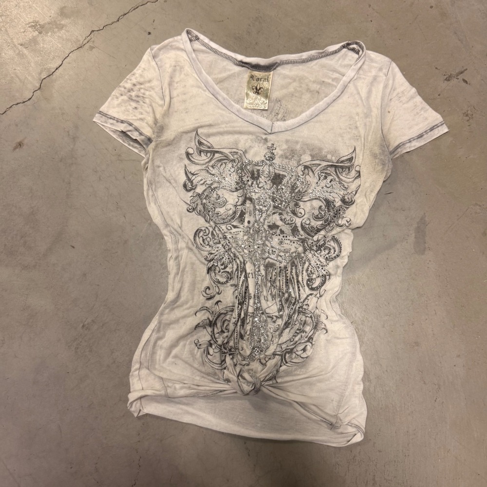 Vocal Y2K Rhinestone Cross Wings Graphic V-Neck T-Shirt Grey White XL